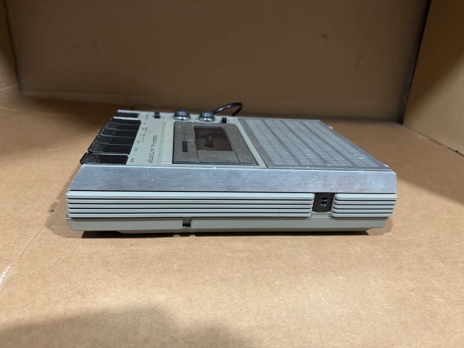 Винтидж касетофон PHILIPS N2234 FULL AUTO STOP