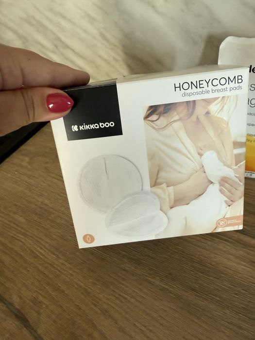 Ръчна помпа за кърма Medela + още неща