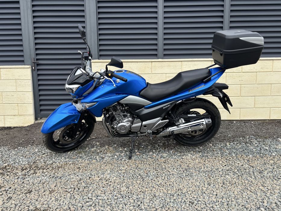 Suzuki Inazuma GW 250 2016