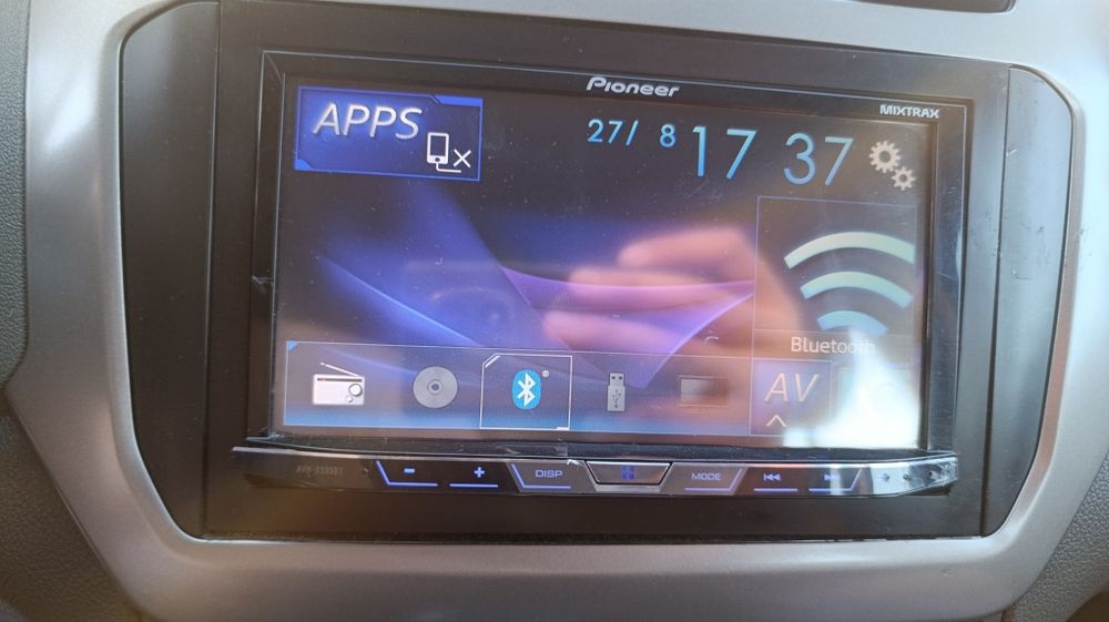 Pioneer монитор AVH-X595BT