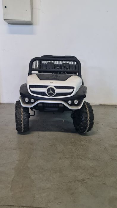 Mașinuța electrica Mercedes cu telecomanda pentru copii