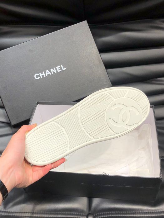 Adidasi Chanel CC Logo Low-Top Sneakers White/Black