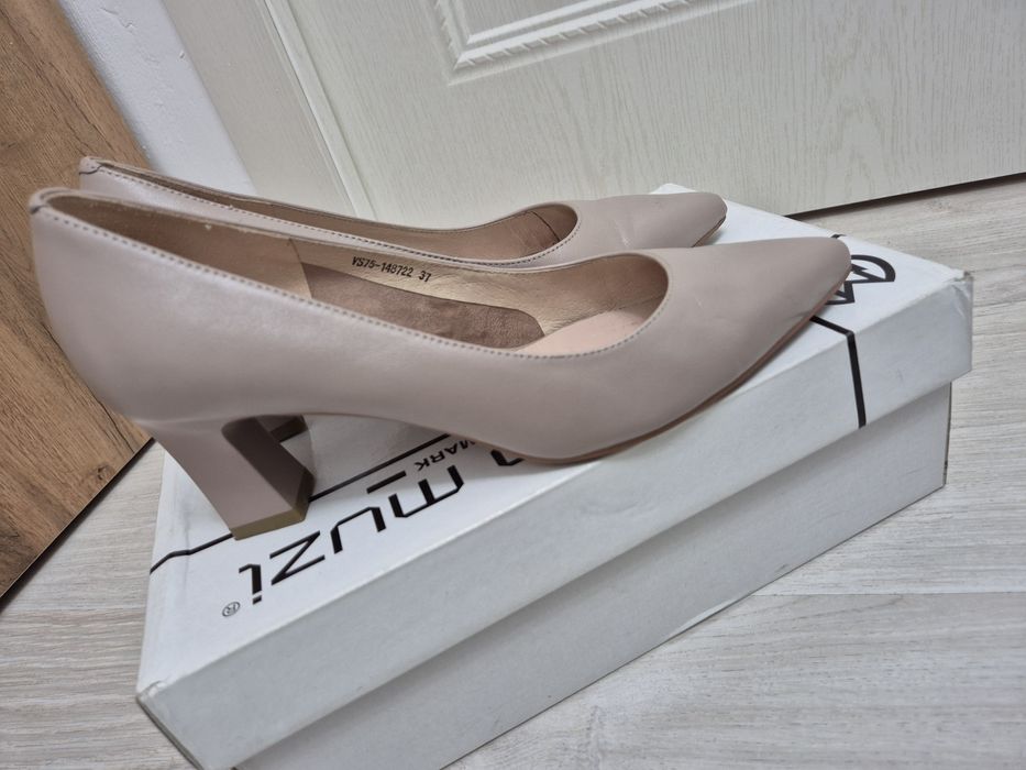 Продам кожаные туфли