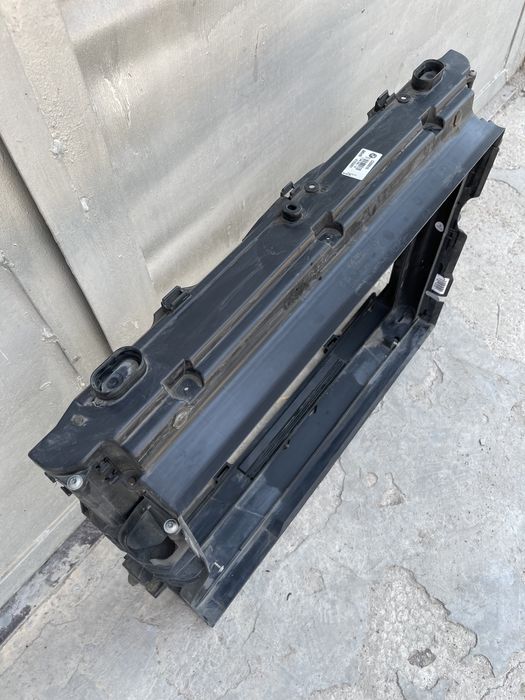 Корпус радиаторов на BMW E60 БМВ Е60