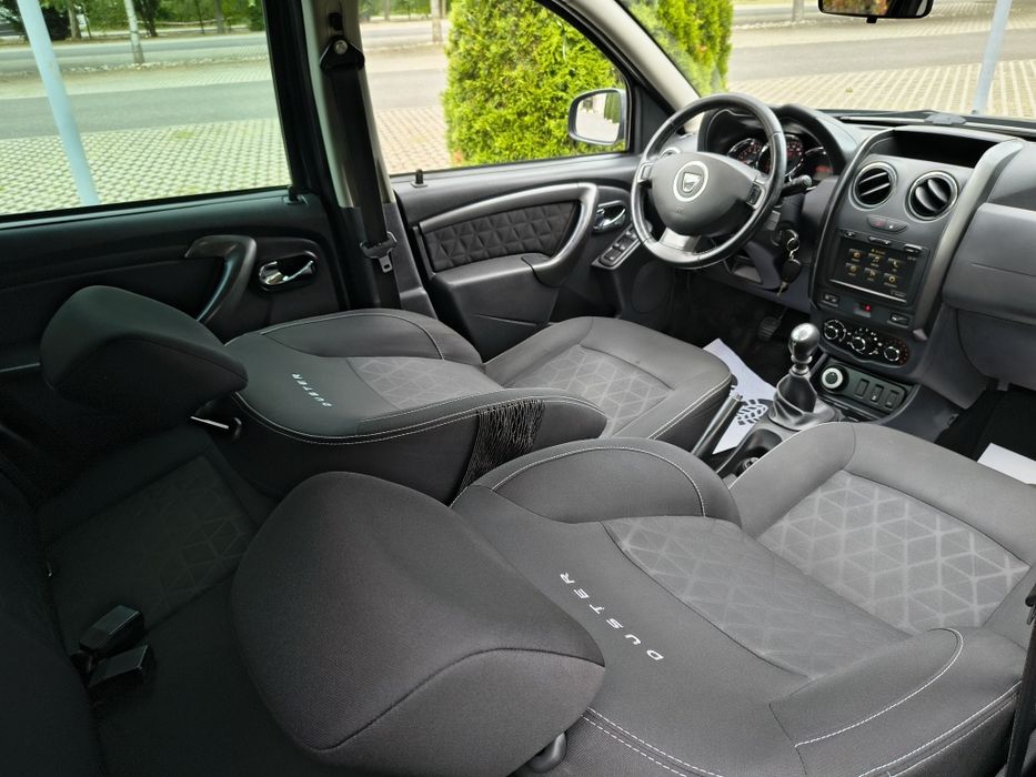 Vând Dacia Duster Model Prestige 4×4/ 1.5 dci 110 cp /Euro 5/ An Fabric 2014 /05 Numere valabile 30 zile