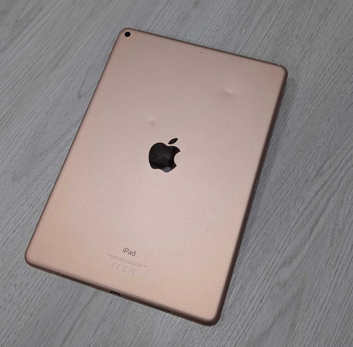 Apple iPad 10.2 9th iPad8 A2270 Retina IPS LCD Amprenta iPadOS 26.1
