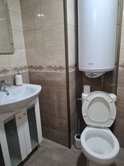 Дава се под наем Тристаен апартамент в Казанлък - 80 кв.м за 380 € - Снимка #3