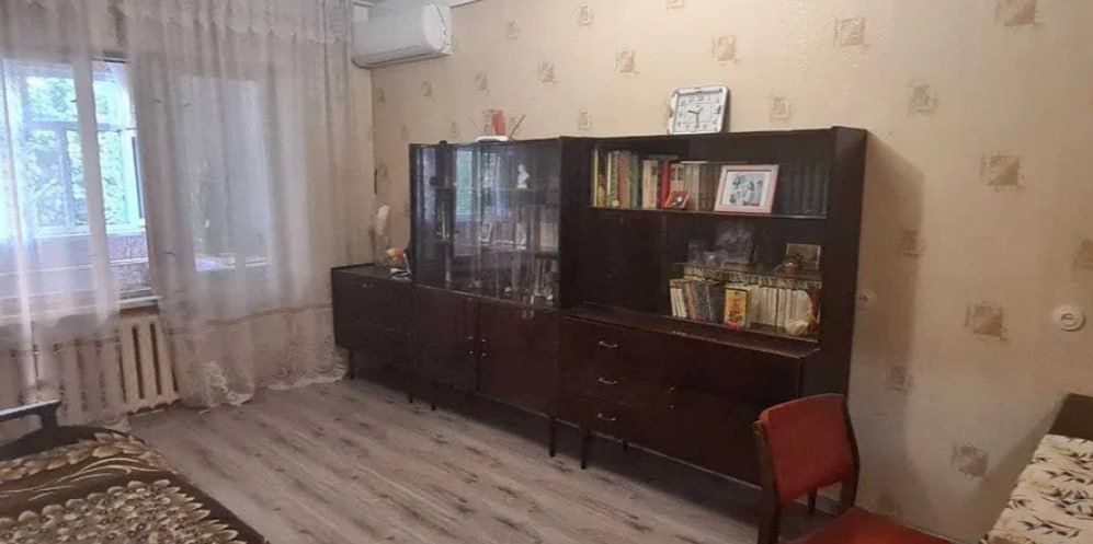 Квартира на Ц6-метро Минор  3/4/4 общ пл 75м/ 77 серия