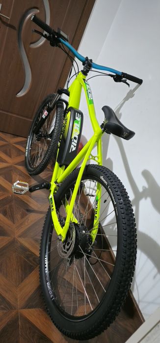Vand bicicleta Devron Riddle electrica pe 27,5