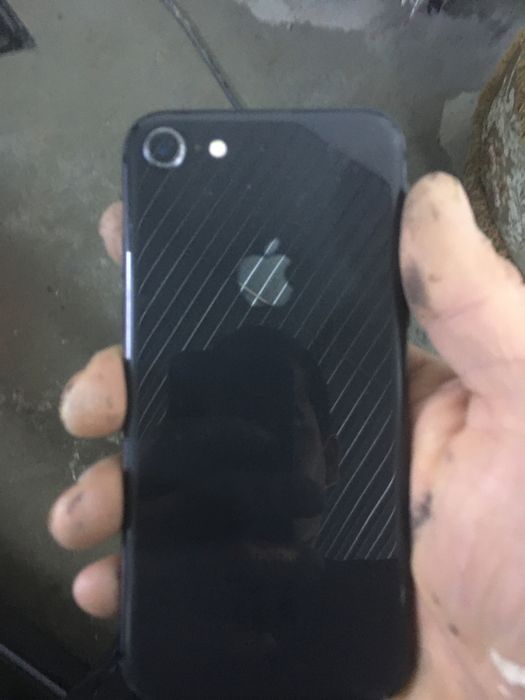 Айфон 8 рабочий есть минус