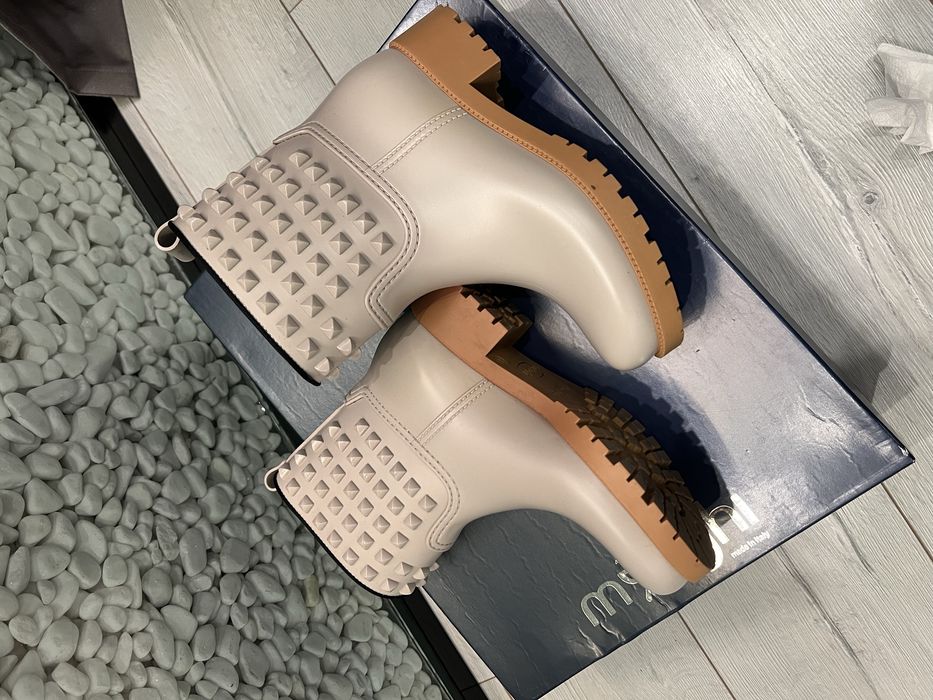 Гумени боти Menghi