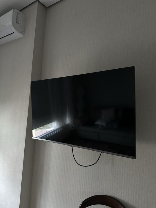 LG телевизор 47 дюймов 119 см