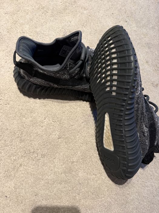 Yeezy 350 Dark salt