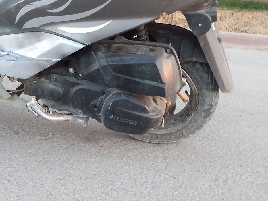 Мопед М8 150 куб срочна