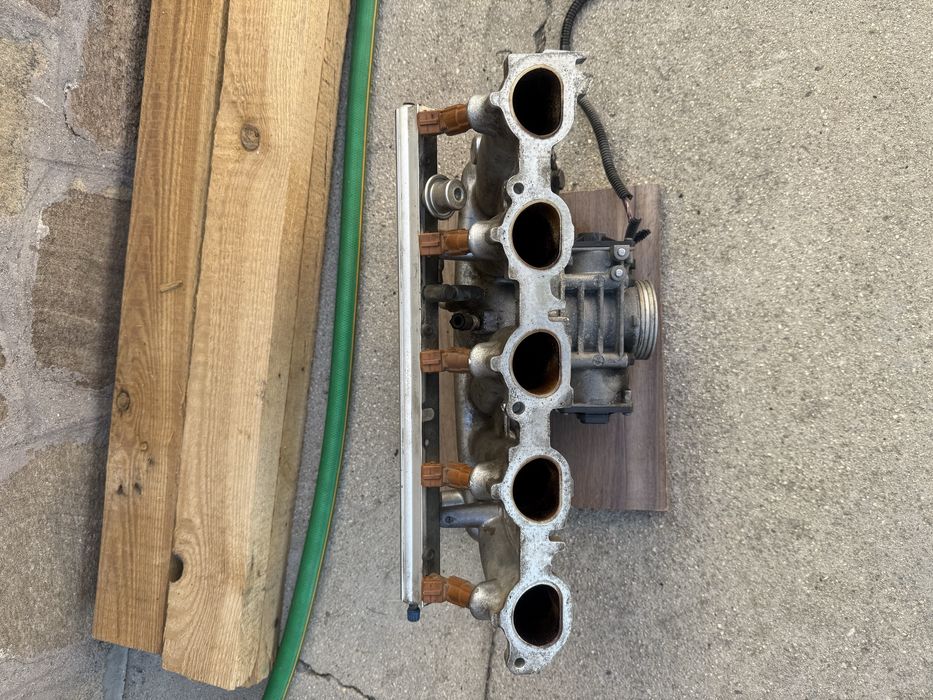 Части за Волво S80/2,4 бензин 200 конски сили 2001 г.