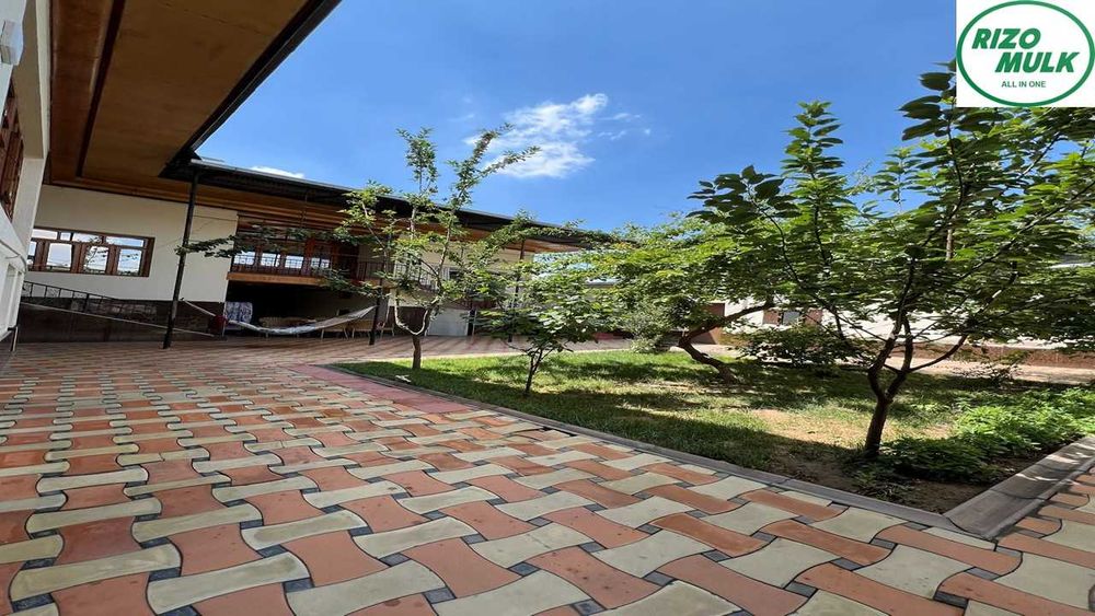 Шайхонтохур тумани Обиназир махалласида ховли сотилади. NR494/42