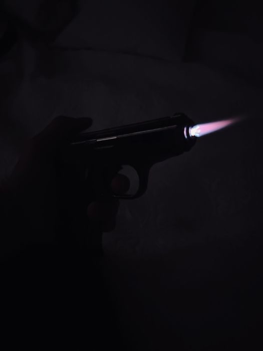 Пистолет зажигалка