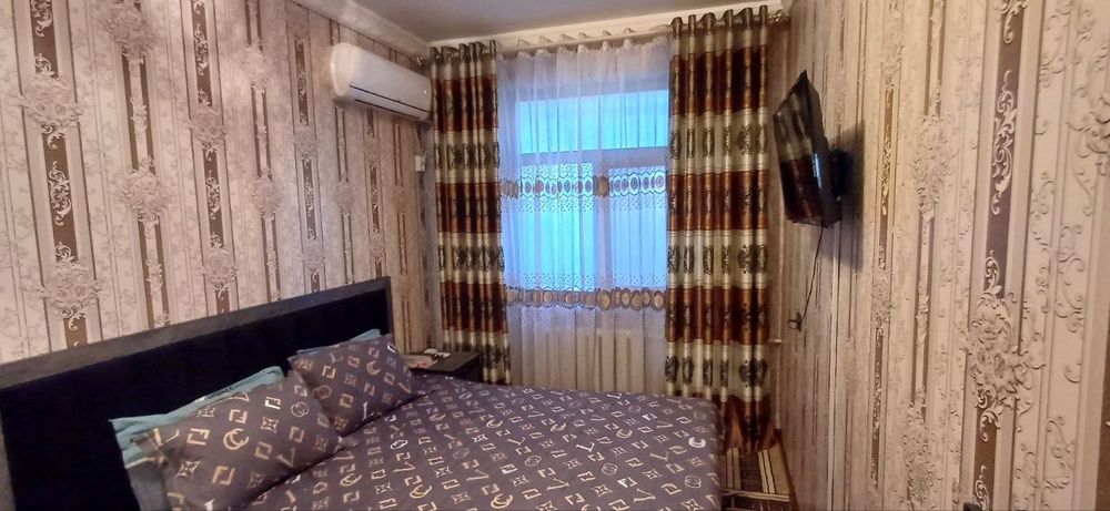 Продаю 3 комнатная квартира 10 микрорайон