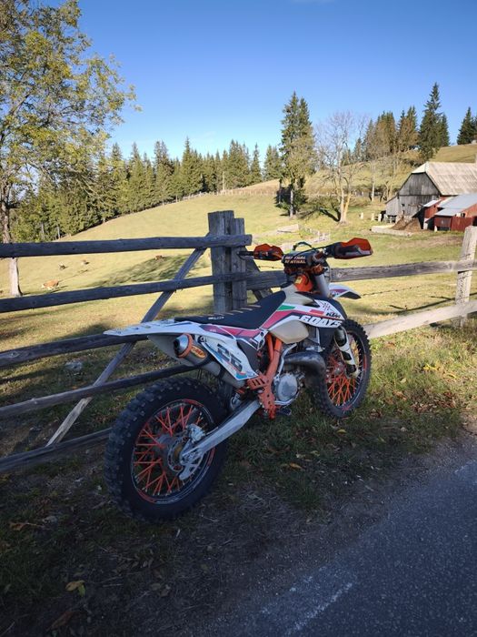 Cross KTM EXC 300 2T cu ACTE !!!