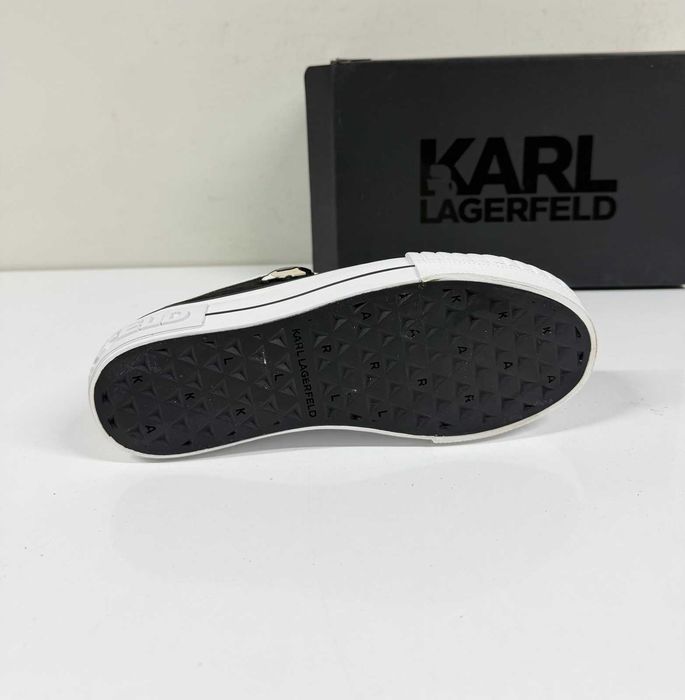 Karl Lagerfeld Ikon Kampus Max