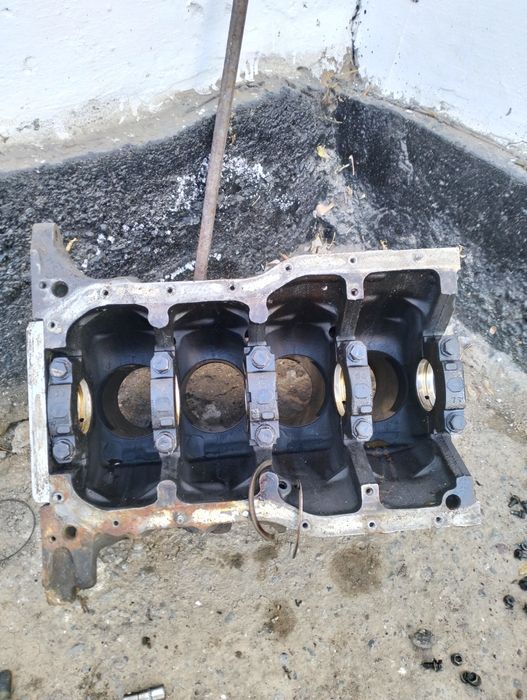 Продам запчасти двигателя 3SFe тайота ипсума