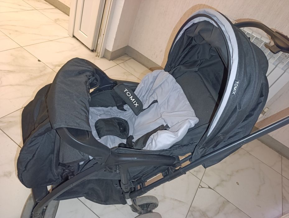 Продам детскую коляску TOMIX