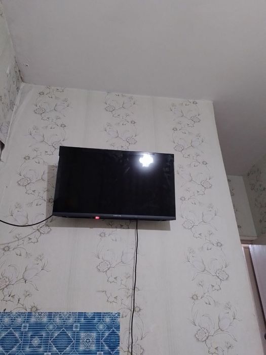 Прадаю телевизор