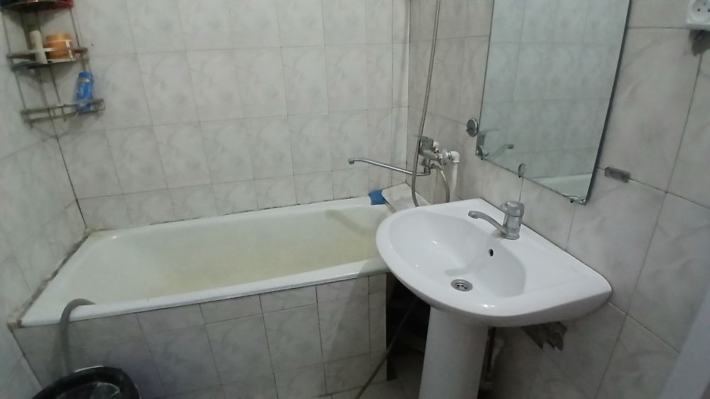 Sartepoda 3 xonali uyni bir xonasiga 2 ta oʻgʻil bola kerak