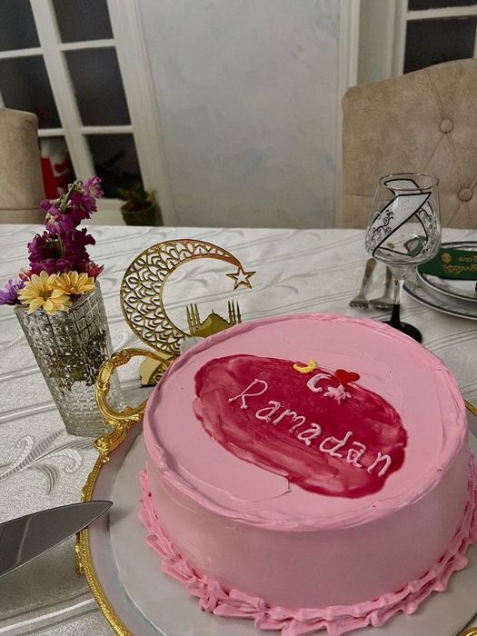 Бенто торт / Клубника в шоколаде