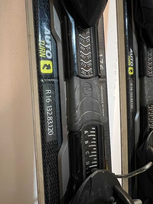 Мъжки ски Rossignol Experience 83 all-mountain