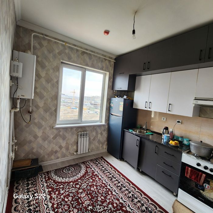 Uy sotiladi 68,7m/kv