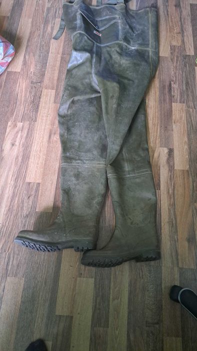 Рибарски ботуши висок клас,различни размери,нови,гащеризон-Tigar