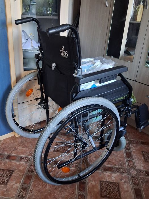 Продам  инвалидное  кресло