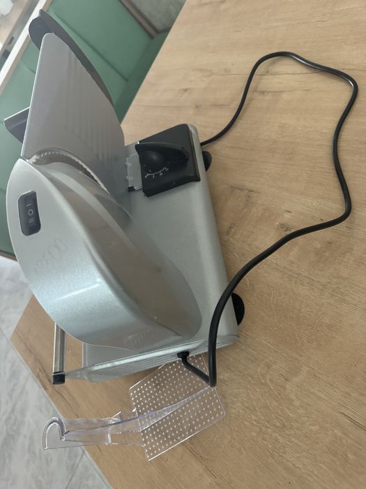 Резска для колбасы и сыра