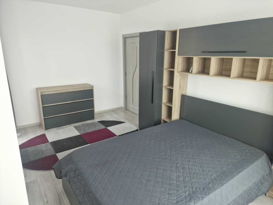 Persoana fizica - Închiriez apartament 2 camere – Valea Adâncă, Str. Crângului  – Etaj 2 – Loc de parcare