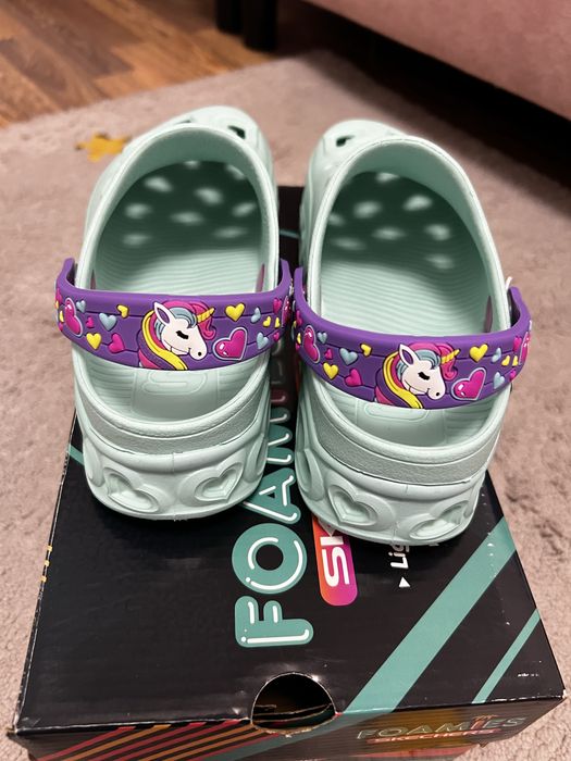 Saboti / sandale skercher noi