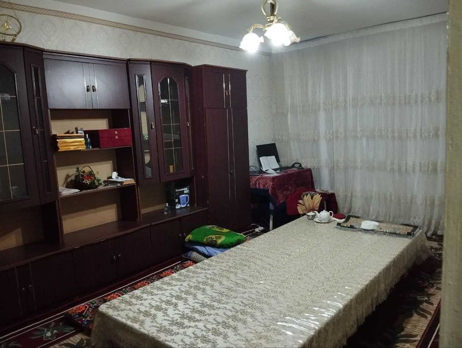 СРОЧНО прадается 2комнатная квартира,в Чирчике.