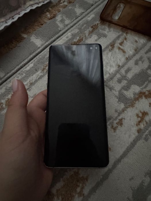 Самсунг с10+ 12 версия