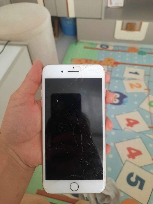Iphone 7 plus 32gb.