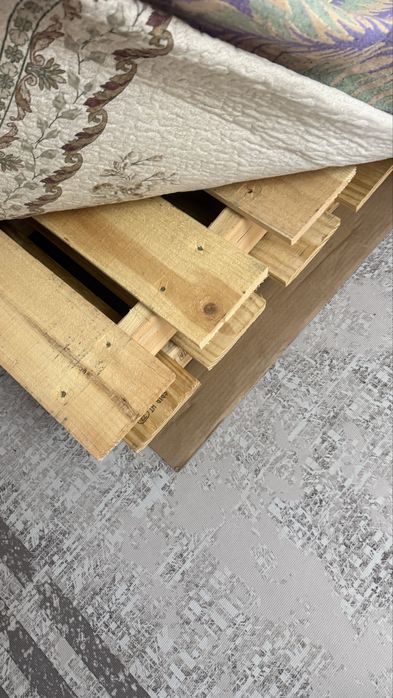 Диван из палет epal (паддоны epal)