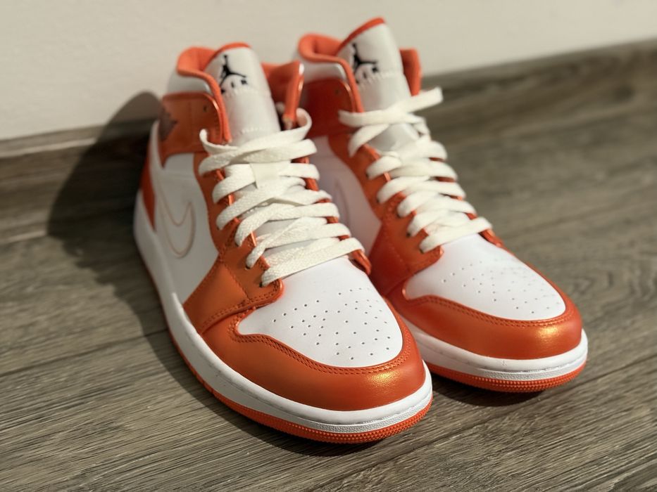 Adidasi Nike Air Jordan 1 Mid SE "Metallic Orange,noi.