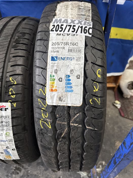 205/75/16C maxxis 113/111R