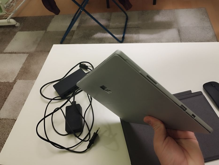 Surface PRO 5, procesor i5, 256 SSD, 8GB RAM