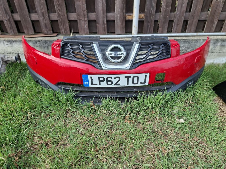 Bara fata nissan qashqai