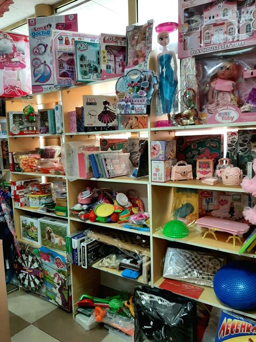 Полки из ламината