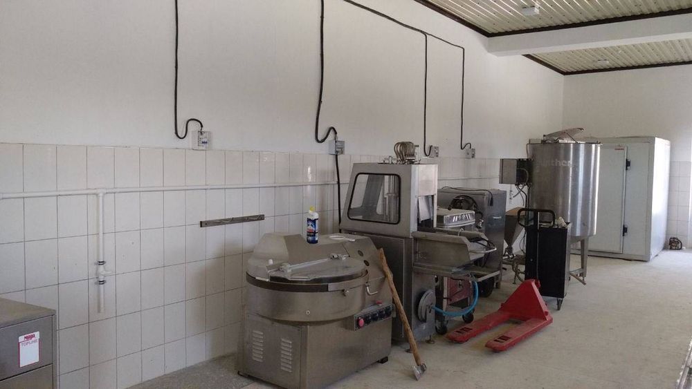 Продается производственная база со всеми коммуникациями 1,22 га.