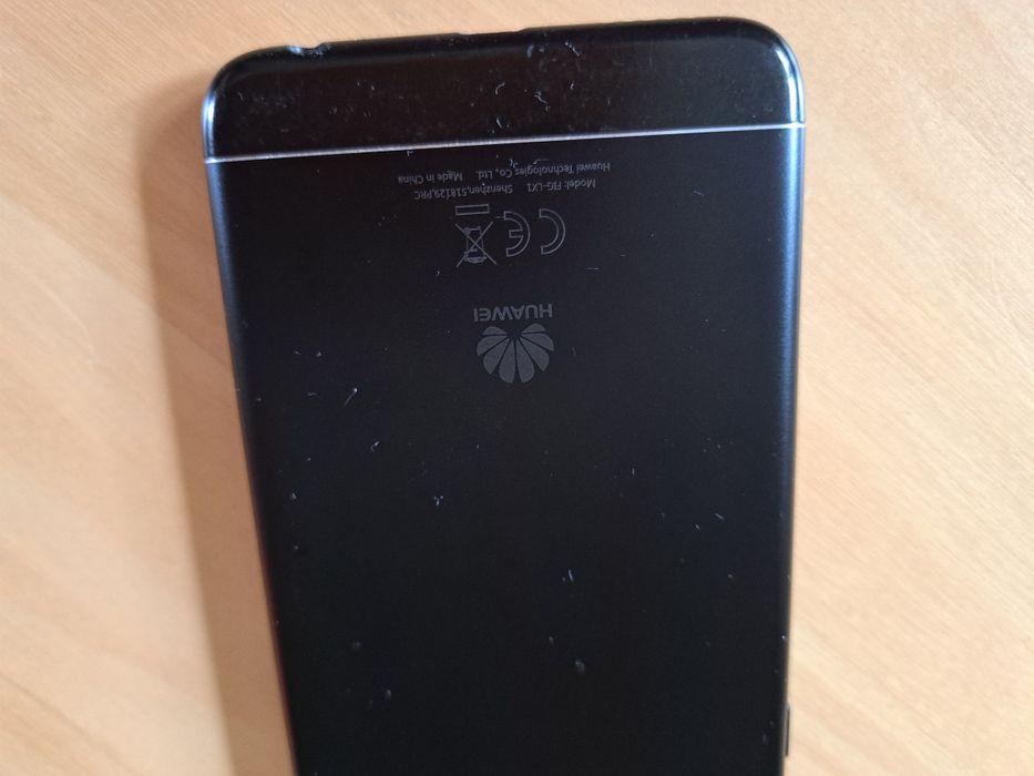 Телефон Huawei P smart 2017