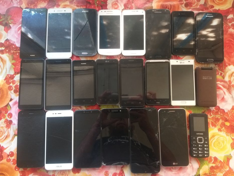 Vând lot telefoane funcționale