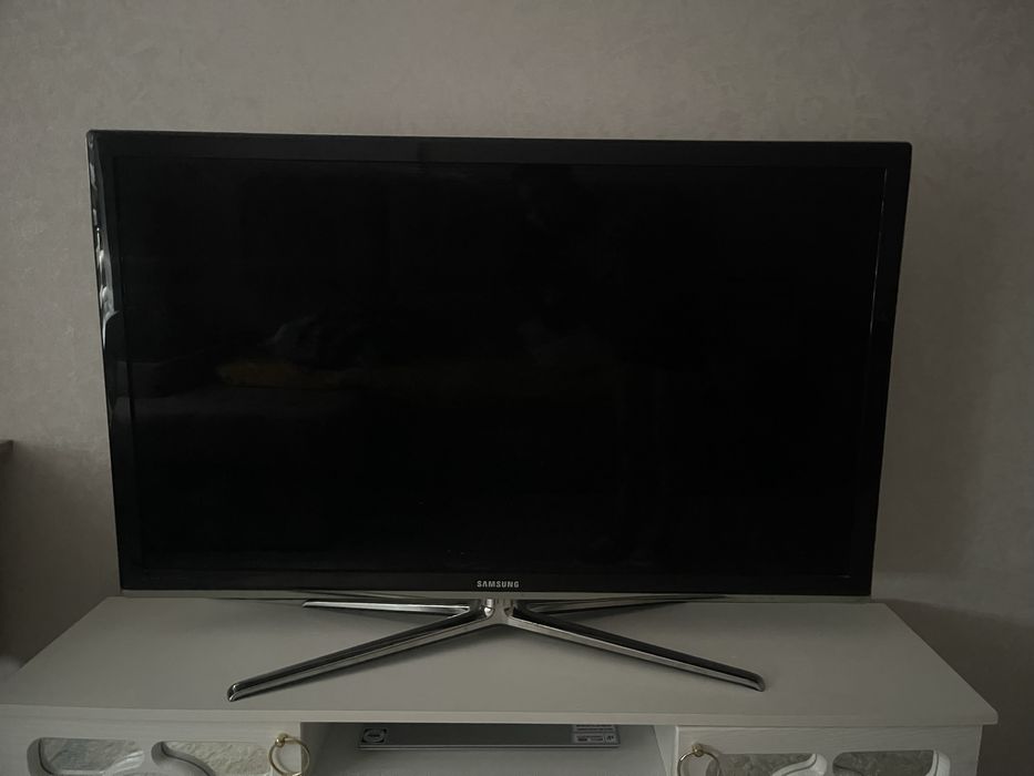 Телевизор Samsung UE46C7000WW