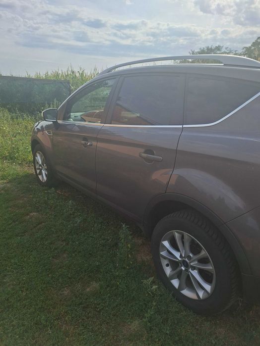 FORD Kuga 2011 — imagine 2
